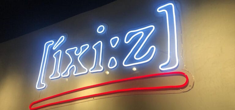 retail signage for ixiz