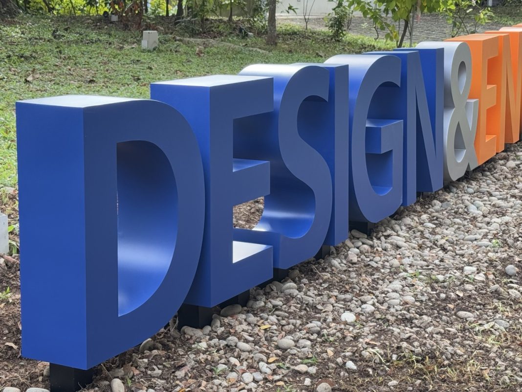 NUS 3D SIGNAGE