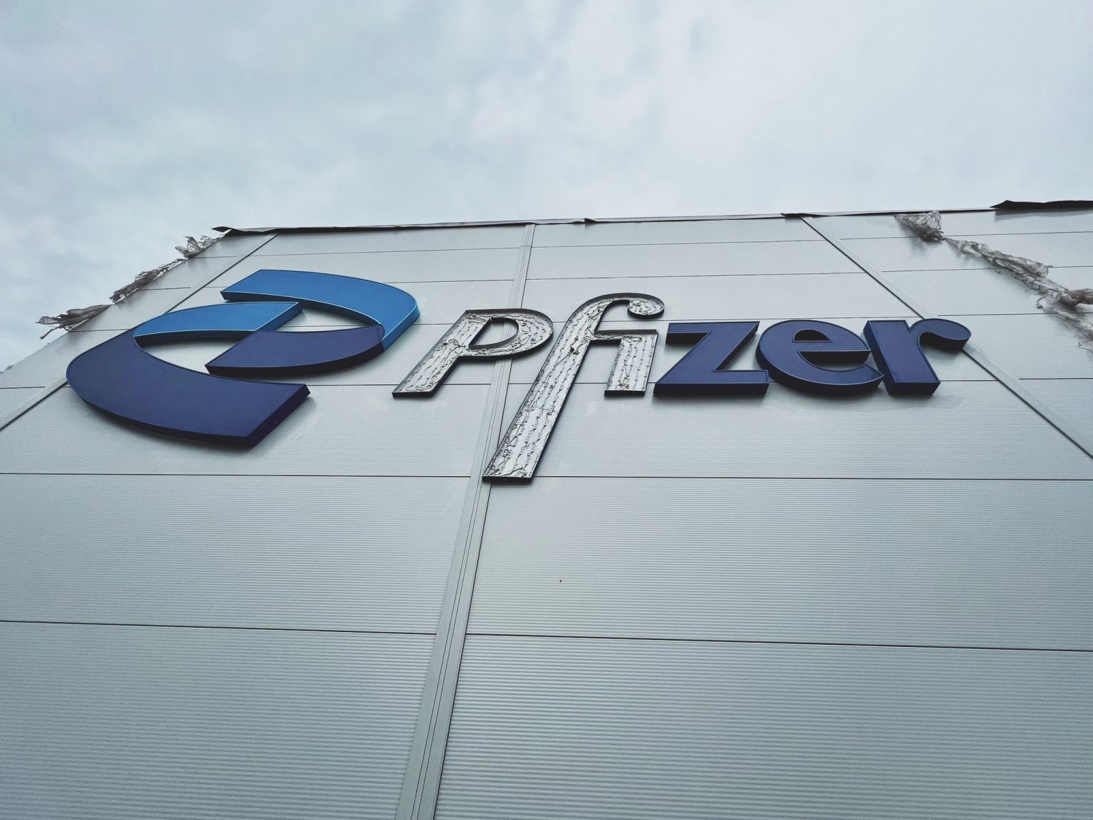 Pfizer Asia Singapore Front-lit Facade Sign