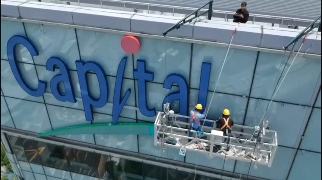 CapitaLand’s Front-Lit Signage