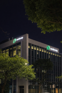 Sembcorp Front Lit Buildign Signs